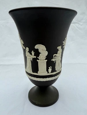 Rare Vintage Collection Wedgwood Black Jasperware Footed Vase 7,3" England 1968 - image 1 of 4