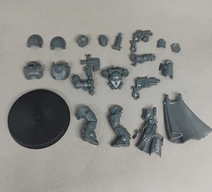 Black Templars Crusader Squad Primaris Sword Brother with Axe - 01A - Picture 1 of 2