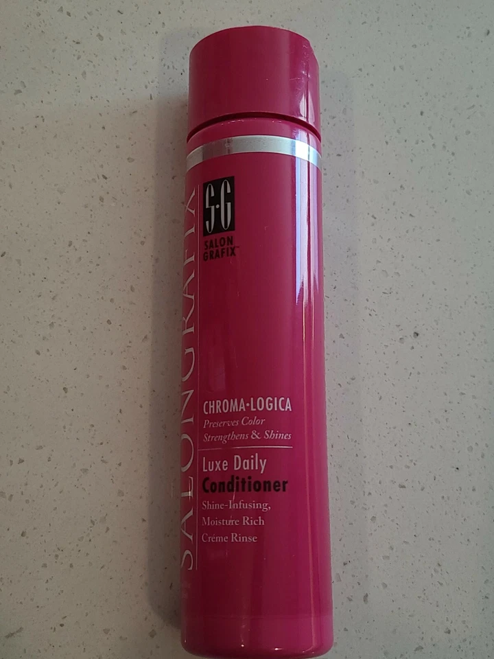 luxurious hair care routine with Salon Grafix SG Chroma-Logica Luxe Lather Condi - Image 1 of 4
