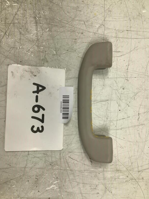 Nissan Altima 2012 manija de agarre de techo lado del pasajero trasero derecho OEM+ Foto 1 de 4