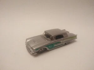 Hot Wheels '58 Ford Thunderbird silver with green car 1/644 - Zdjęcie 1 z 5