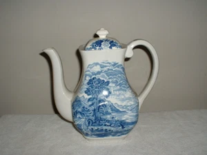 Royal Warwick LOCHS OF SCOTLAND Loch Lomond BLUE 7 Cup COFFEE Pot ENGLAND - Picture 1 of 4