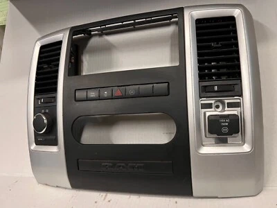 Dodge Ram 1500 2010 bisel de entretenimiento OEM Foto 1 de 4