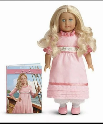"Mini muñeca y libro CAROLINE American Girl 6,5"" nuevo en caja sellada". Retirado Foto 1 de 3