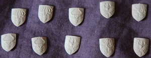 10 x Bretonnian Knights of the Realm Embossed Shields, Games Workshop, Warhammer - Picture 1 of 3