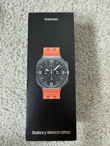 Montre Samsung Galaxy Ultra 47 mm L705U NEUVE SCELLÉE | Gris titane - Photo 1 sur 3