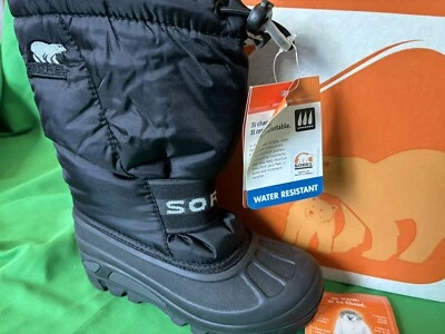 Sorel Cub Botas Juveniles 13 Negras Aisladas Nieve Invierno Niño Grande Goma Pull-On NUEVAS Foto 1 de 4