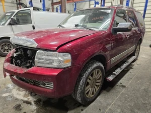 2013 LINCOLN NAVIGATOR Under Hood Fuse Box 106K 022288 - Picture 1 of 8