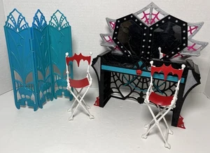 Monster High Frights Camera Action Dressing Room Playset - Picture 1 of 14