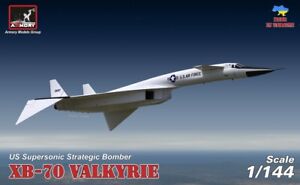 North American XB-70 Valkyrie Strategic Bomber (Model kit ) 1/144 Armory 14701