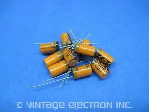 (10) Condensatori elettrolitici radiali IC: 33uF 20% 25V (polarizzati) - Foto 1 di 7