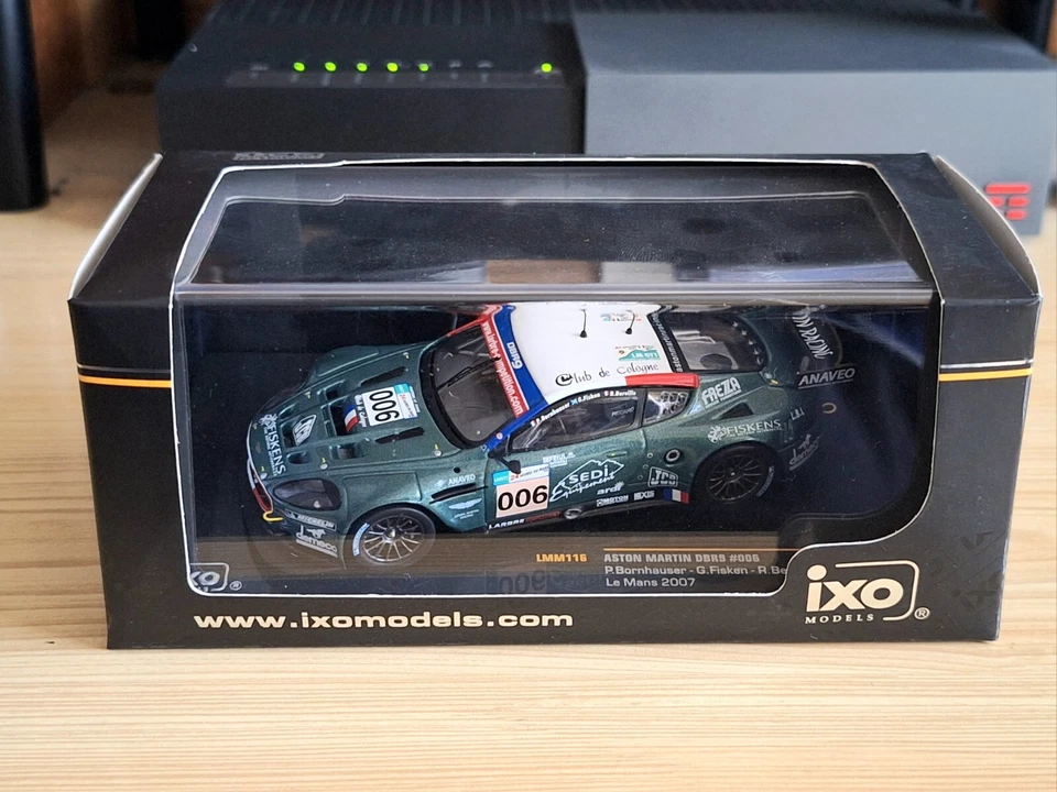 Aston Martin DBR9 IXO Models - Immagine 1 di 1