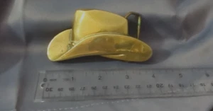 VINTAGE 1970s Western COWBOY HAT BRASS BELT BUCKLE Taiwan 4364 - Picture 1 of 3