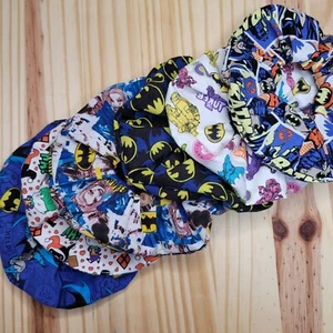 Batman Scrunchies | Hecho a mano en EE. UU. | Silicona elástica de larga duración - Imagen 1 de 9