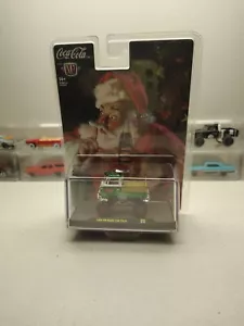 M2 Machines 1:64 Coca-Cola Set Christmas Special 1960 VW Single Cab - Picture 1 of 6