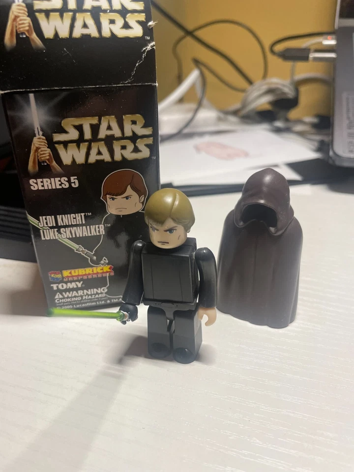 Boneco Jedi Knight Luke Skywalker de Star Wars Medicom Kubrick - Imagem 1 de 1