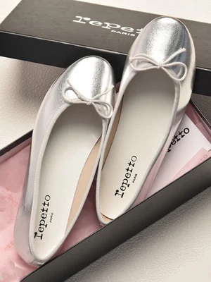 Zapatos de ballet Repetto franceses, charol de vaca, retro claro, zapatos planos Foto 1 de 4