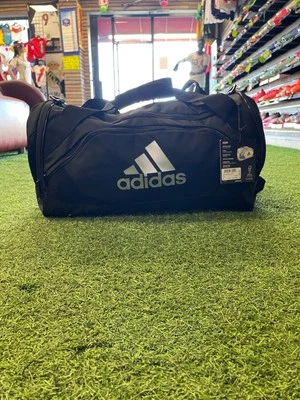 Bolsa de viagem Adidas Team Issue II pequena - Preto/branco - Imagem 1 de 4