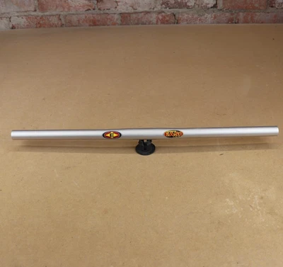 Manillar de bicicleta de montaña de aluminio Easton EA50 de colección NOS 25,4 mm 580 mm 5° de barrido Foto 1 de 4
