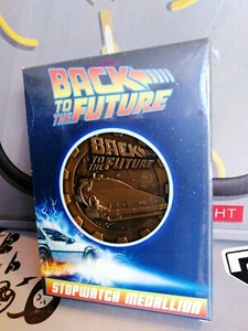 Back To The Future Gold Stopwatch Metal Medallion 6 cm. sealed pac 5060662466786 - Picture 1 of 3