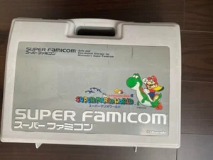 Custodia da trasporto Nintendo Super Famicom Super Mario World GIAPPONESE - Foto 1 di 6