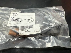 New Porsche Reference Mark Sensor - Cayenne 03-06 955-606-381-00 95560638100 - Picture 1 of 2