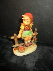Hummel Goebel Figurine Just Resting 112/1 TMK 4  Made in Germany  X131 LK - Picture 1 of 3