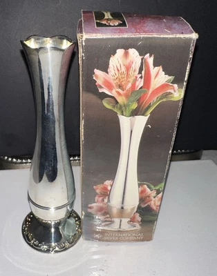 Jarrón de colección International Silver Company Bud 7" plateado 1990   Foto 1 de 4