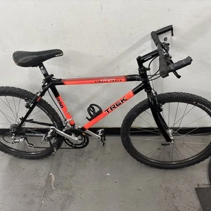 Trek 990 MTB Bike 18" Hardtail 26 inch wheel Shimano Deore XT - Picture 1 of 19