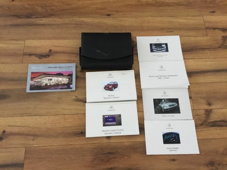 Mercedes Benz Clase M 2003 ML 320 ML 430 ML 55 ALG juego manual del propietario y estuche Foto 1 de 1