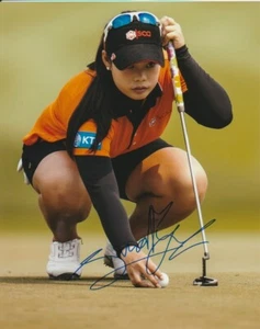 MORIYA JUTANUGARN SIGNED LPGA GOLF 8x10 PHOTO #1 Autograph PROOF - Picture 1 of 2