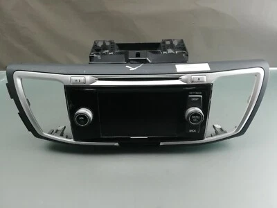 Honda Accord Navigation Radio Display Bildschirm CD Player 39101-T2A-A810-M1 - Image 1 of 4