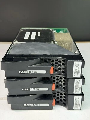 EMC 005050427 100GB SSD Solid State Drive 3.5"/2.5" SAS 6G VNXe1600 VNXe3200 - Image 1 of 4