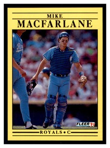 1991 Fleer #562 MIKE MACFARLANE Kansas City Royals