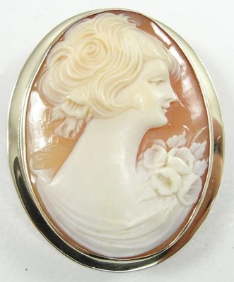 Broche antigo de ouro amarelo 10K com pingente de cornalina camafeu virado para a direita  - Imagem 1 de 4