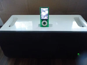 Apple A1121 iPod Dock Portable Speaker w/Remote Control/ 30 Pin...Great Player - Picture 1 of 18