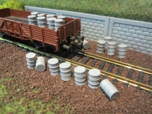 SP1176 Spur H0 Fässer grau 20 Stück - Bild 1 von 1