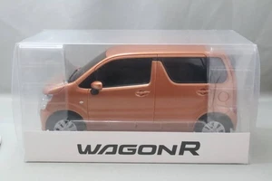 color sample Suzuki Wagon R Reflective Orange Metallic 1/18 Minicar - Picture 1 of 6