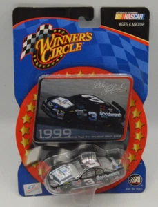 Nascar Winners Circle 1999 Dale Earnhardt Goodwrench Service Plus Sign 1:64 - Picture 1 of 3