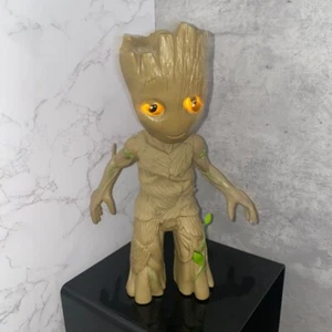 Guardians Of The Galaxy 10" Dancing Baby Groot With Light Up Eyes - Imagen 1 de 8