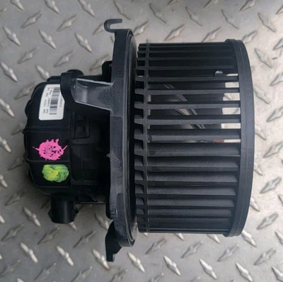 2015 GMC ACADIA DENALI BLOWER FAN MOTOR EXCELLENT CONDITION FULLY TESTED - Image 1 of 3