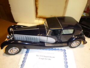  A Franklin mint 1/16 scale model of a 1930 Bugatti type 41  Royale Napoleon   