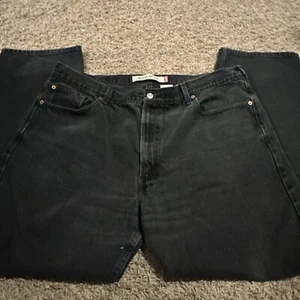Vintage Levi's Jeans Men's 42x32 Black 505 Regular Fit 100% Cotton Denim Classic - Picture 1 of 6