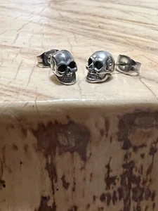 PAR DE PENDIENTES DE LATÓN BLANCO CALAVERA TAPONES CALAVERAS TAMAÑO PIERCING normal - Imagen 1 de 2