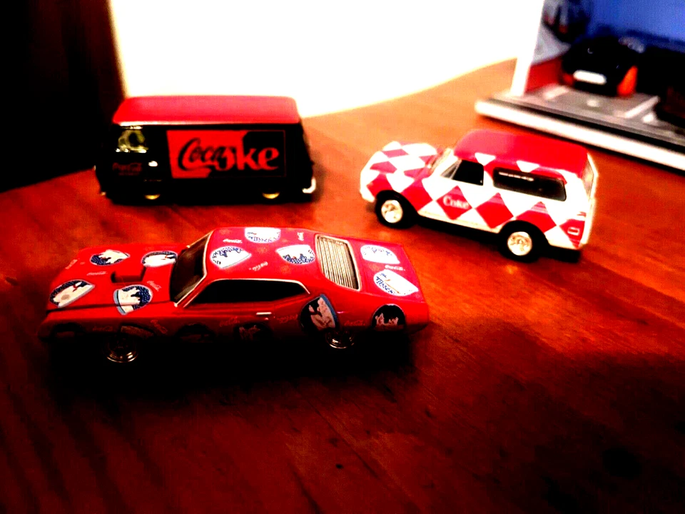 modellini auto Cocacola scala 1/64 - Immagine 1 di 1