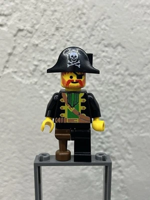 Captain RedBeard Red Beard Pirate 6285 LEGO Minifigure pi055 6286 6273 6289 - Image 1 of 4