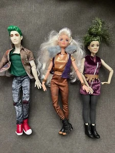 Disney’s Zombies 2 : Eliza Zambi, Zed, Addison Werewolf 11.5" Doll Mattel - Picture 1 of 10