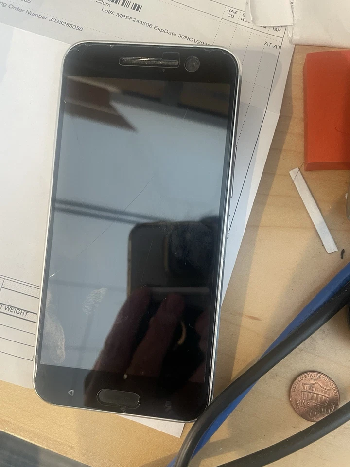 Smartphone HTC 10 32GB Plateado Verizon Android 4G LTE HTC6545L Foto 1 de 2