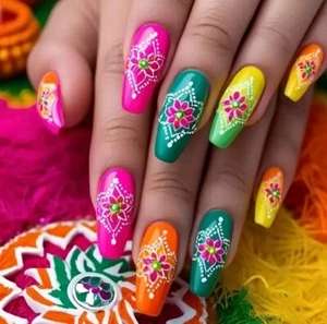 24-teiliges Ballettform Pressnägel Set, gemischte Farben Blumenmuster & geometrisches Muster, - Bild 1 von 7