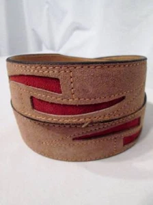 Neu aus altem Lagerbestand Vintage hellbraun beige Wildleder Ledergürtel Rosteinlage genäht NIE GETRAGEN 40 Unisex - Bild 1 von 1